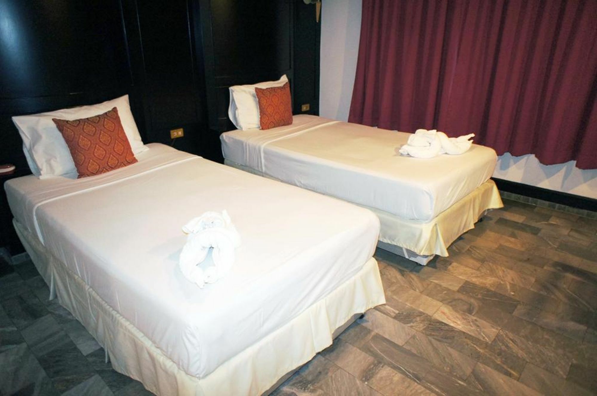 Patong Holiday Dream Hotel Kültér fotó