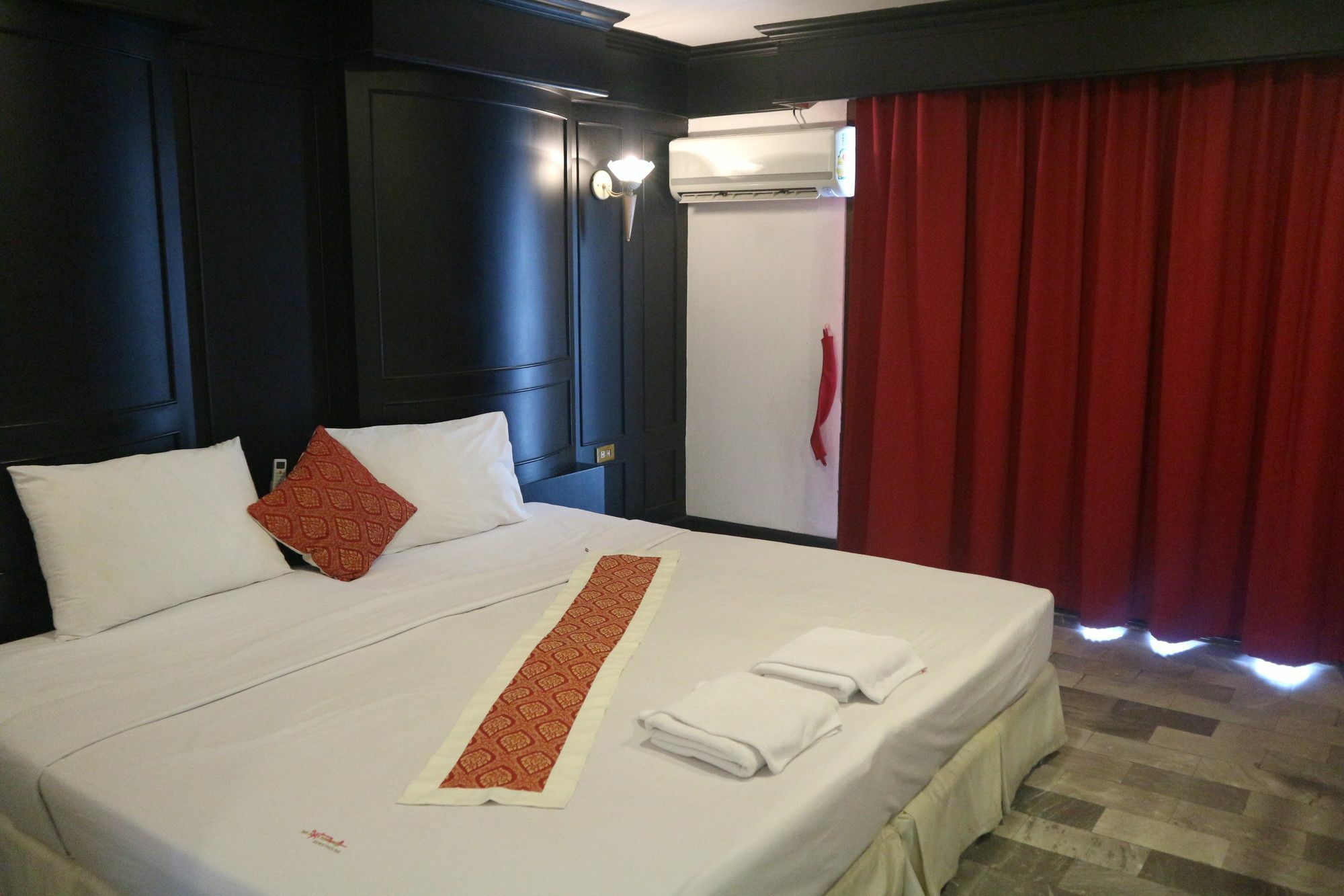 Patong Holiday Dream Hotel Kültér fotó